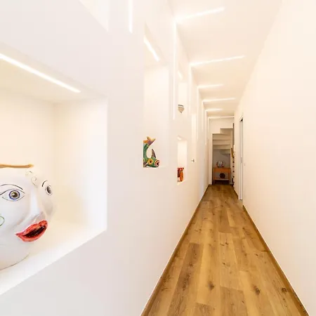 Reginna Lighthouse Maiori