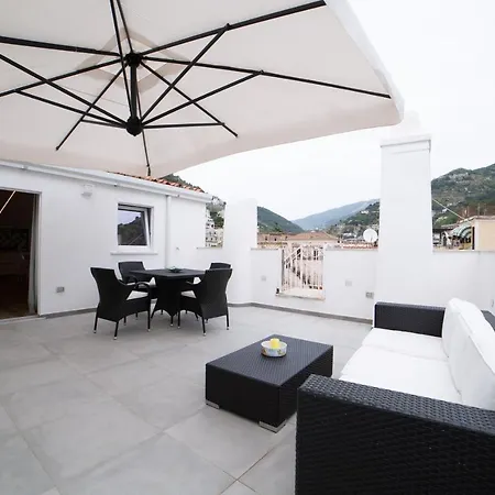 Reginna Lighthouse ゲストハウス 4*